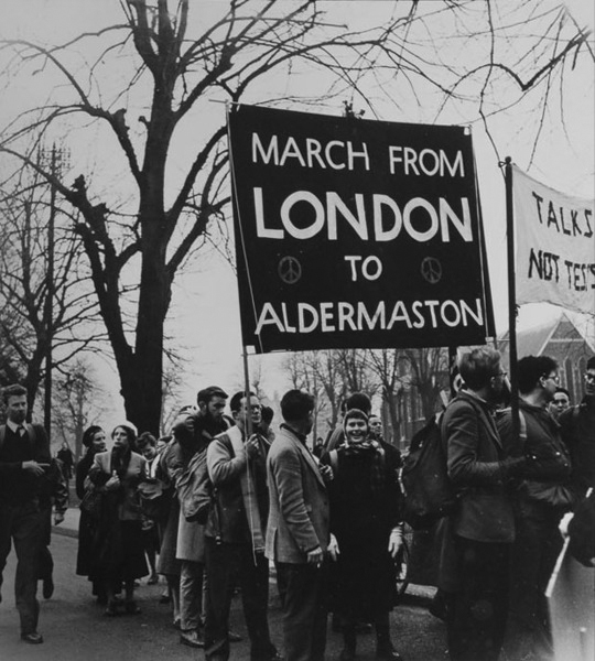 Aldermaston March, Banner, Turnham Green, 1958